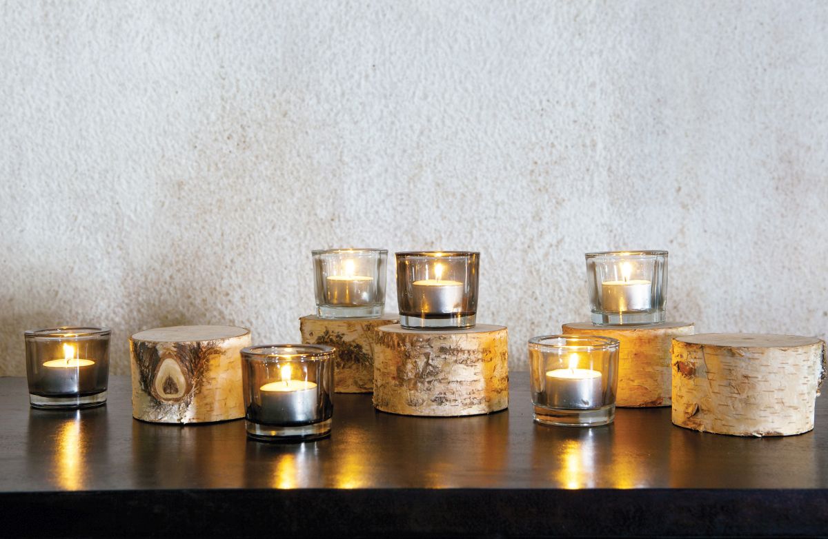 świeczniki na naturalnych drewnianych podstawkach Be Pure
